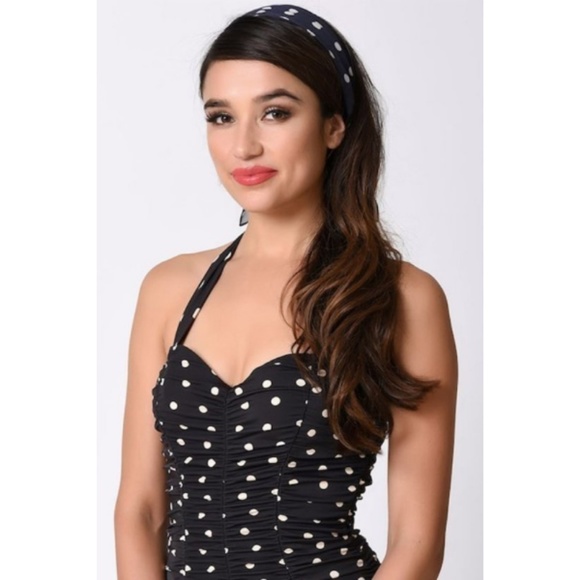 Unique Vintage Accessories - Polka Dot Scarf